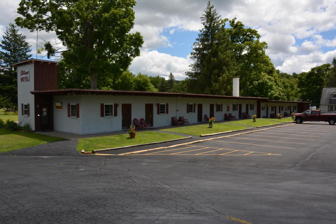 The Village Motel Richfield Springs Екстер'єр фото